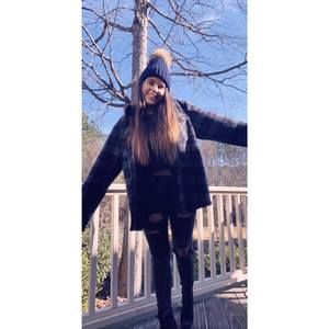 Meet your Posher, Mallory